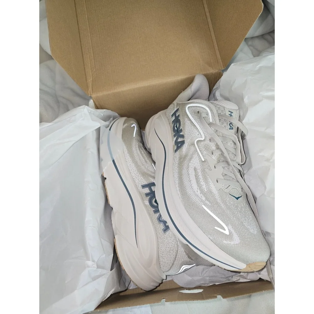 HOKA Men's Clifton 10 Sneakers mens size 9 new with box
